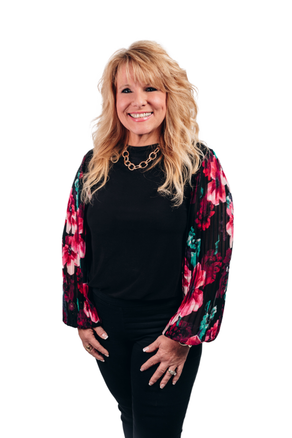 Real Estate Agent Cindy Hundley